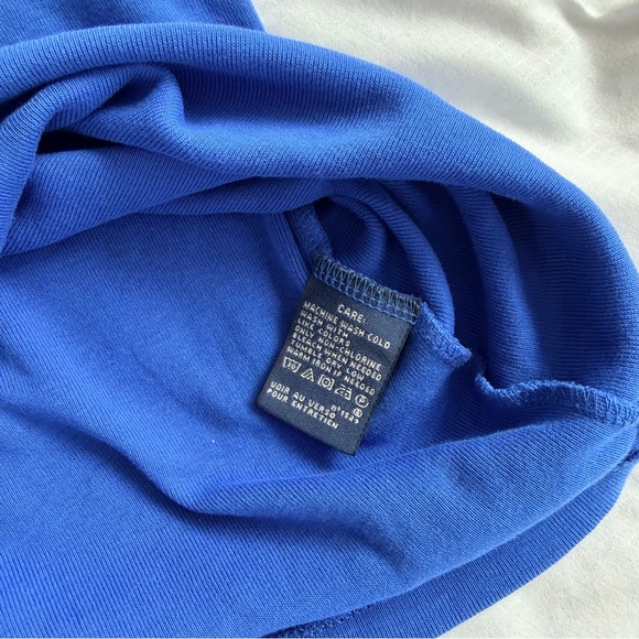 Ralph Lauren Women's V-Neck Polo Tee in Cobalt Blue with Red Logo - Picture 8 of 8